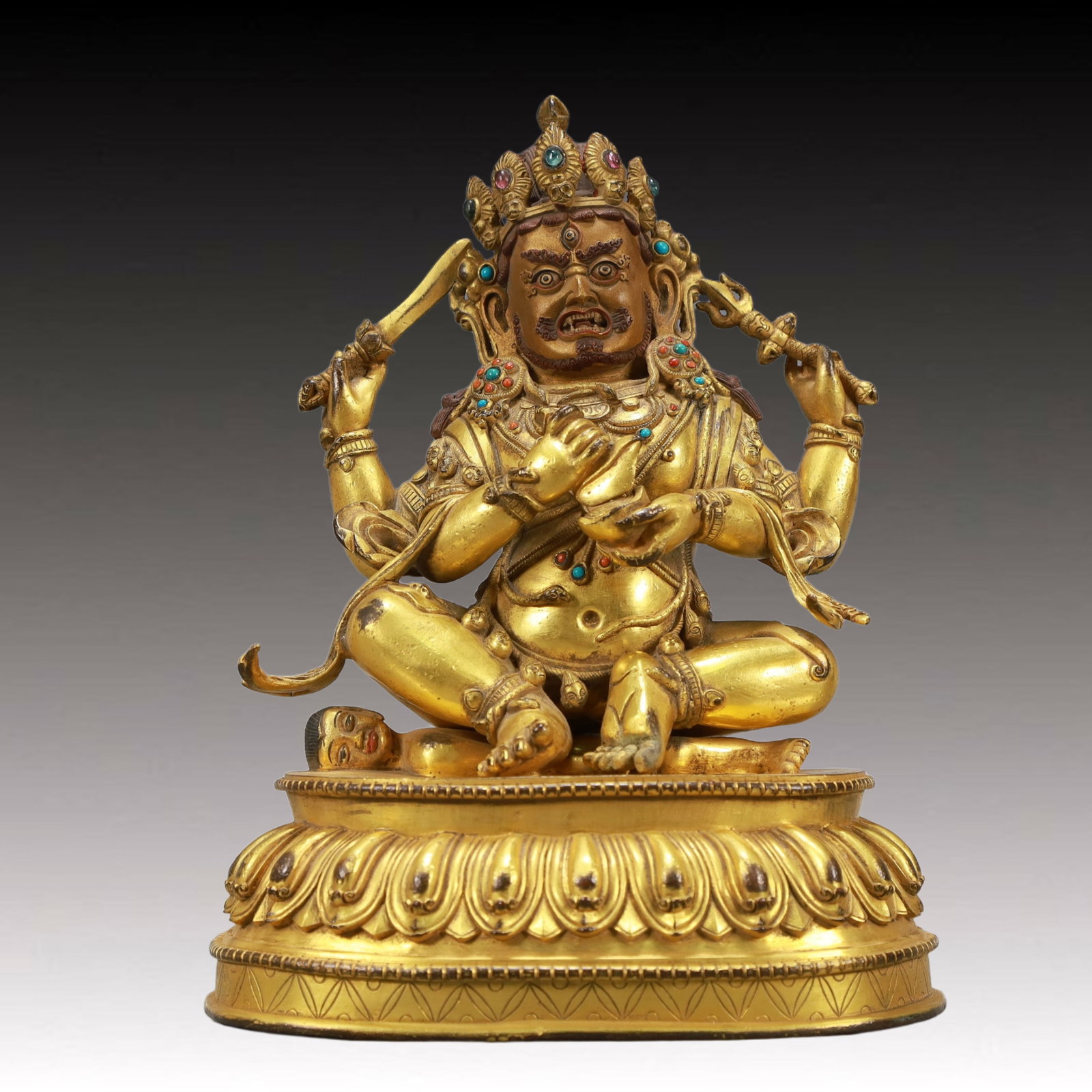 A Solemn Gilt Bronze Statue of Mammon,Inlaid Turquoise: A Solemn Gilt Bronze Statue of Mammon,Inlaid Turquoise,Ming Dynasty, China,Yongle Six-character Mark,Size:6.7inx3.9inx8.7in,Weight:2650g 铜鎏金财神像,嵌ಳ