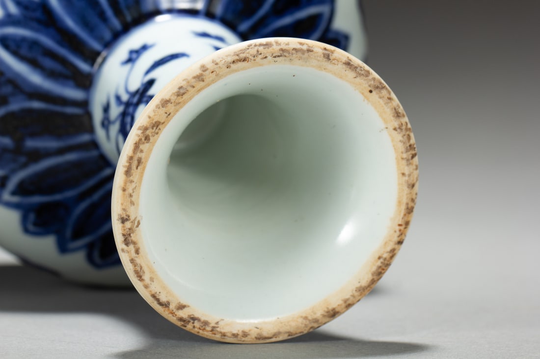 An Exquisite Blue and White Flower Pattern Cup - 8