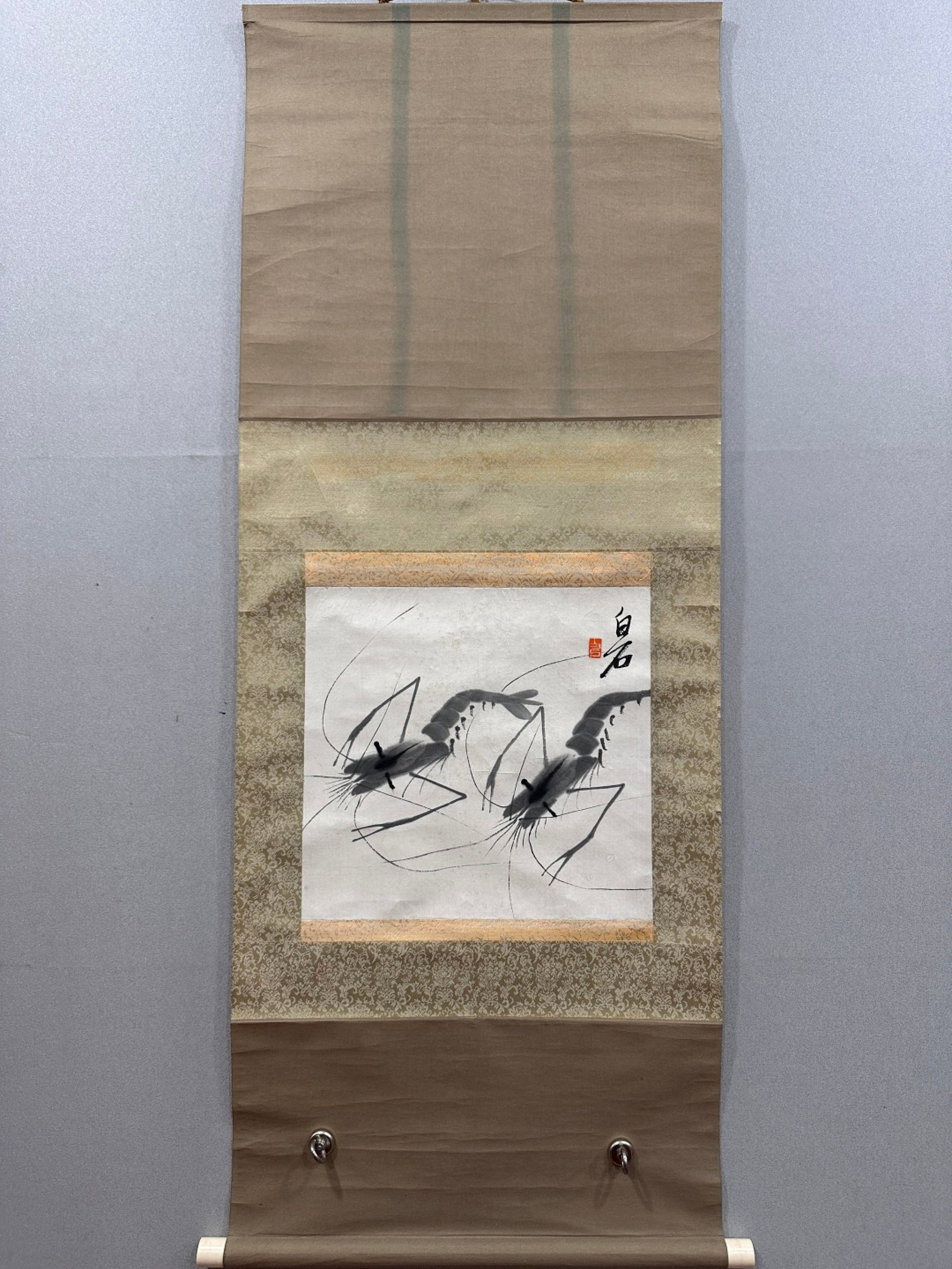 A Chinese Vertical Scroll Ink Painting of Shrimp on Paper: A Chinese Vertical Scroll Ink Painting of Shrimp on Paper,Qi Baishi,Size:13inx13.4in 一幅中国水墨虾画立轴,齐白石
