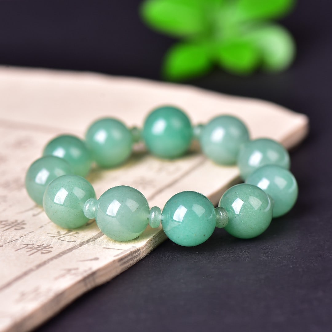 An Exquisite Greenish Jade Bracelets: An Exquisite Greenish Jade Bracelets,Size:0.6in 青玉手串