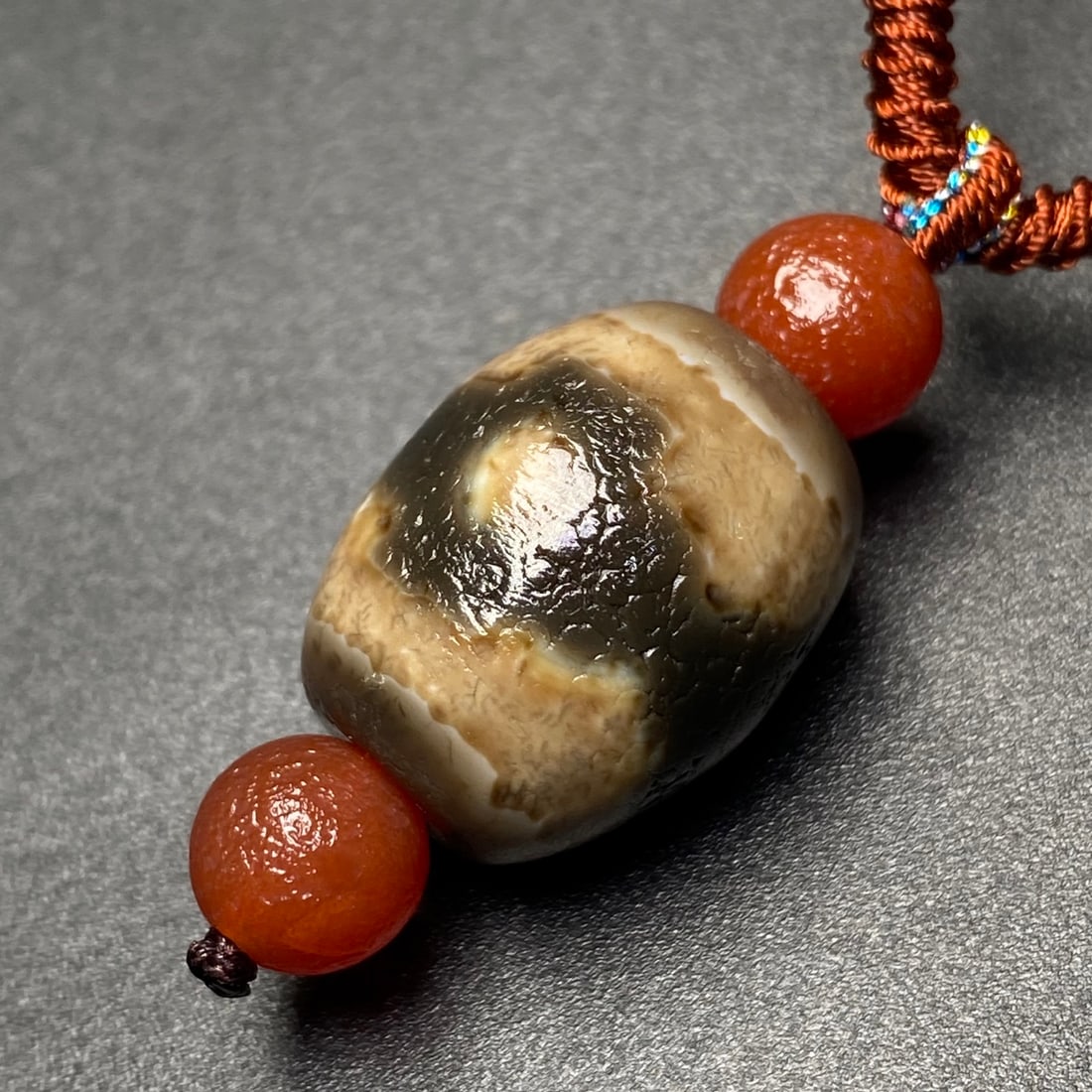 A Precious Dzi Bead Necklace - 6