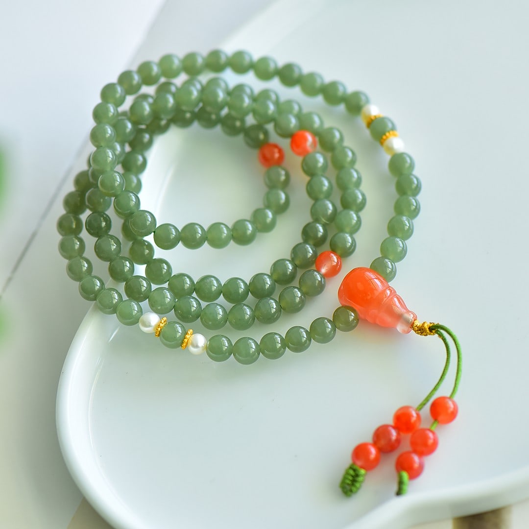 An Exquisite Greenish Jade Bracelets - 4