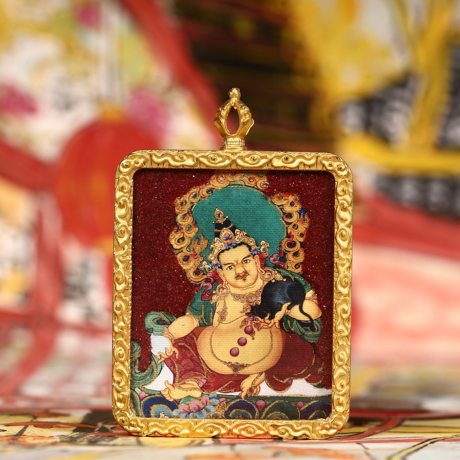 An Exquisite Painted Color Statue of Mammon Tangka: An Exquisite Painted Color Statue of Mammon Tangka,Size:2inx2.8in 彩绘财神像唐卡