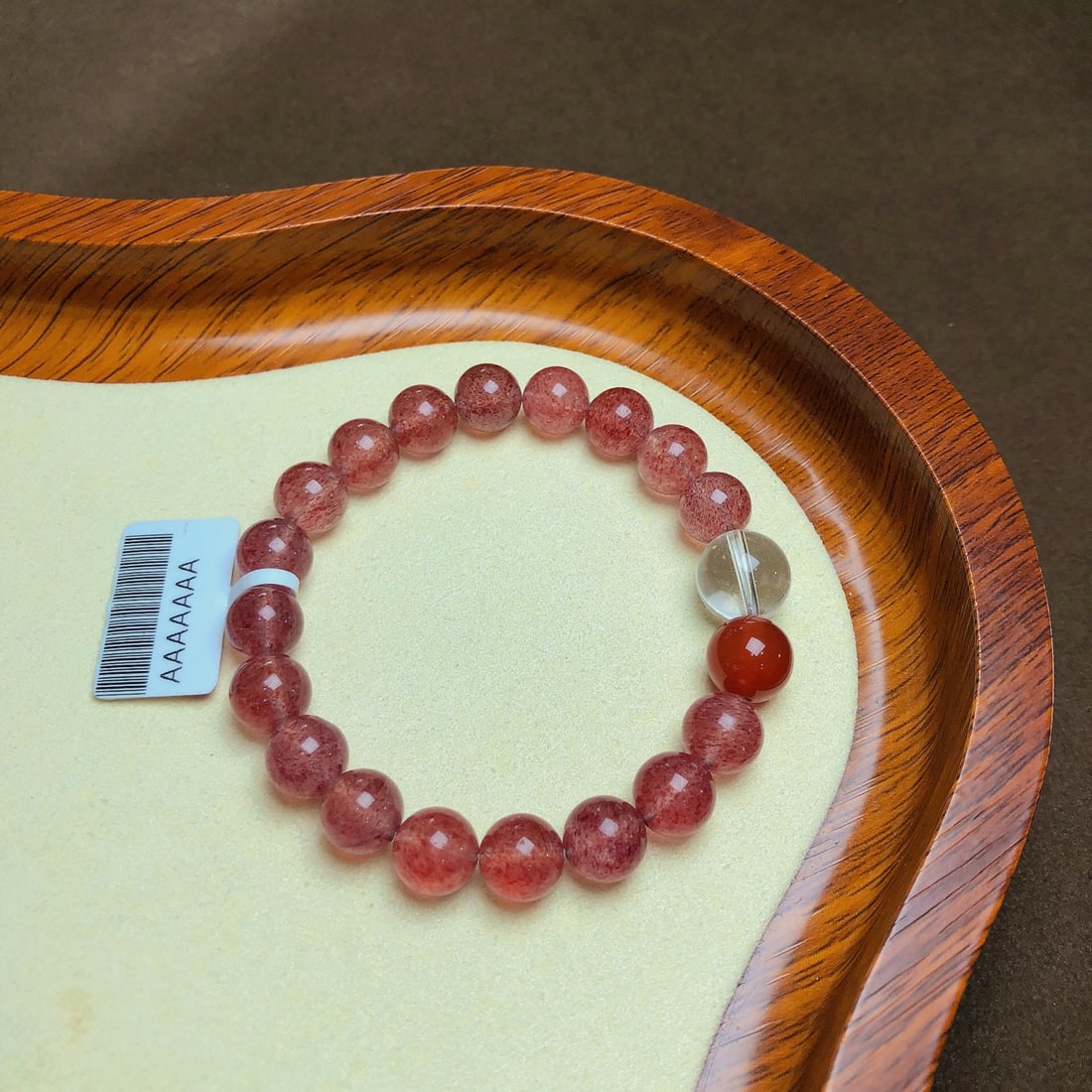 An Exquisite Crystal Bracelet: An Exquisite Crystal Bracelet,Size:0.4in,0.5in,Weight:23.8g 水晶手串