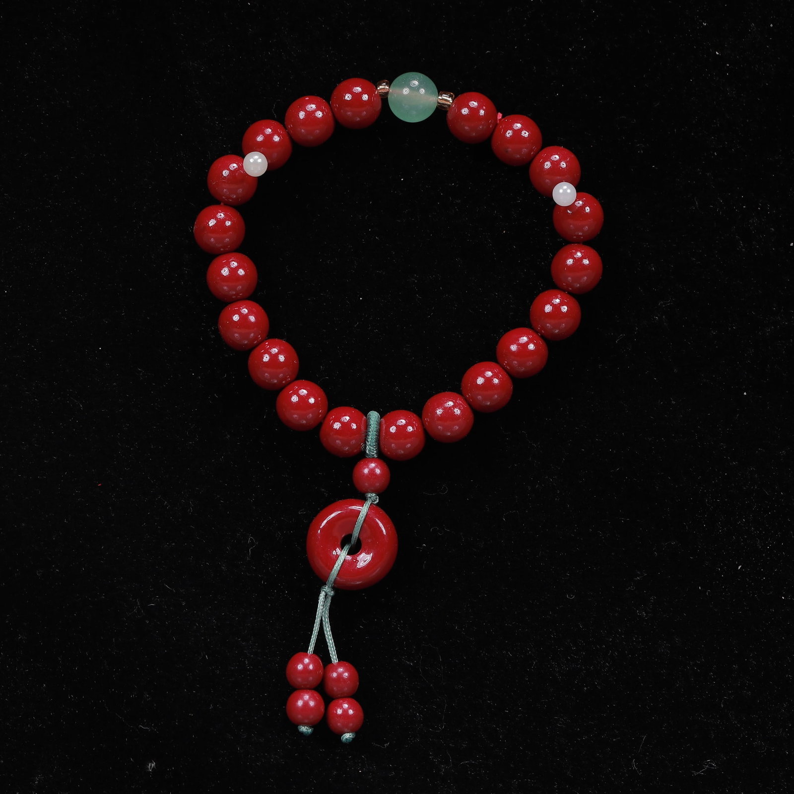 An Exquisite Cinnabar Bracelets: An Exquisite Cinnabar Bracelets, Size:3.3in*20, Weight:18g 朱砂手串