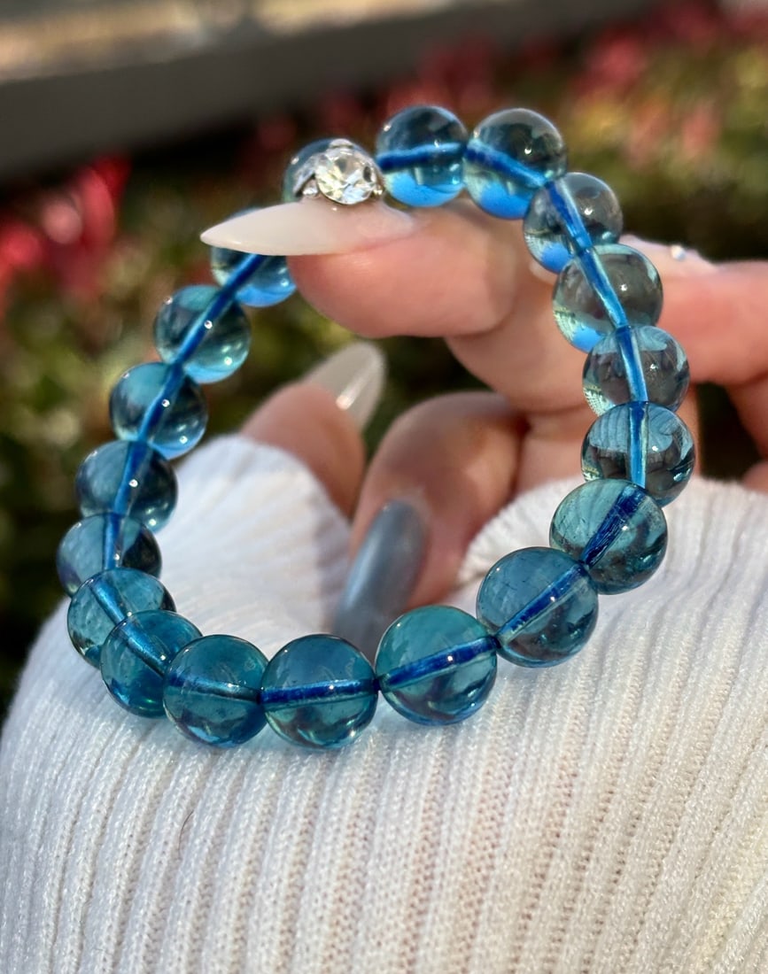 An Exquisite Aquamarine Bracelet: An Exquisite Aquamarine Bracelet,Size:0.4in,Weight:30.1g 海蓝宝手串