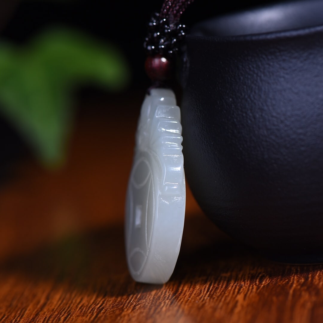 An Exquisite White Jade Bats Pattern Pendant - 4