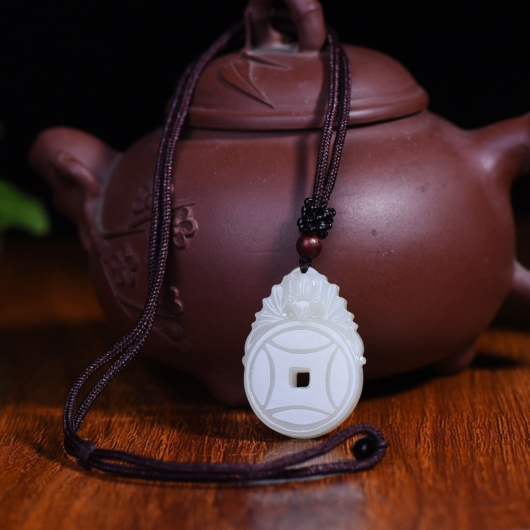 An Exquisite White Jade Bats Pattern Pendant - 5
