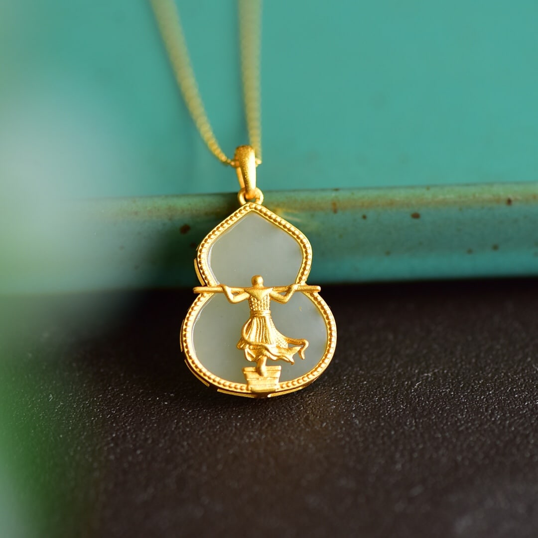 An Exquisite Sterling Silver-Gold Plated Inlaid White Jade Pendant: An Exquisite Sterling Silver-Gold Plated Inlaid White Jade Pendant 纯银镀金镶白玉吊坠