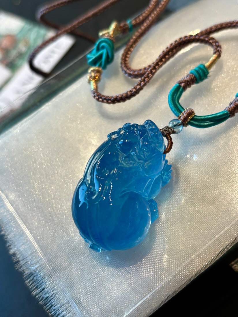 An Exquisite Aquamarine Wealth-Attracting Creature Pendant: An Exquisite Aquamarine Wealth-Attracting Creature Pendant,Size:1.4inx0.8inx0.8in,Weight:26.8g 海蓝宝貔貅挂件