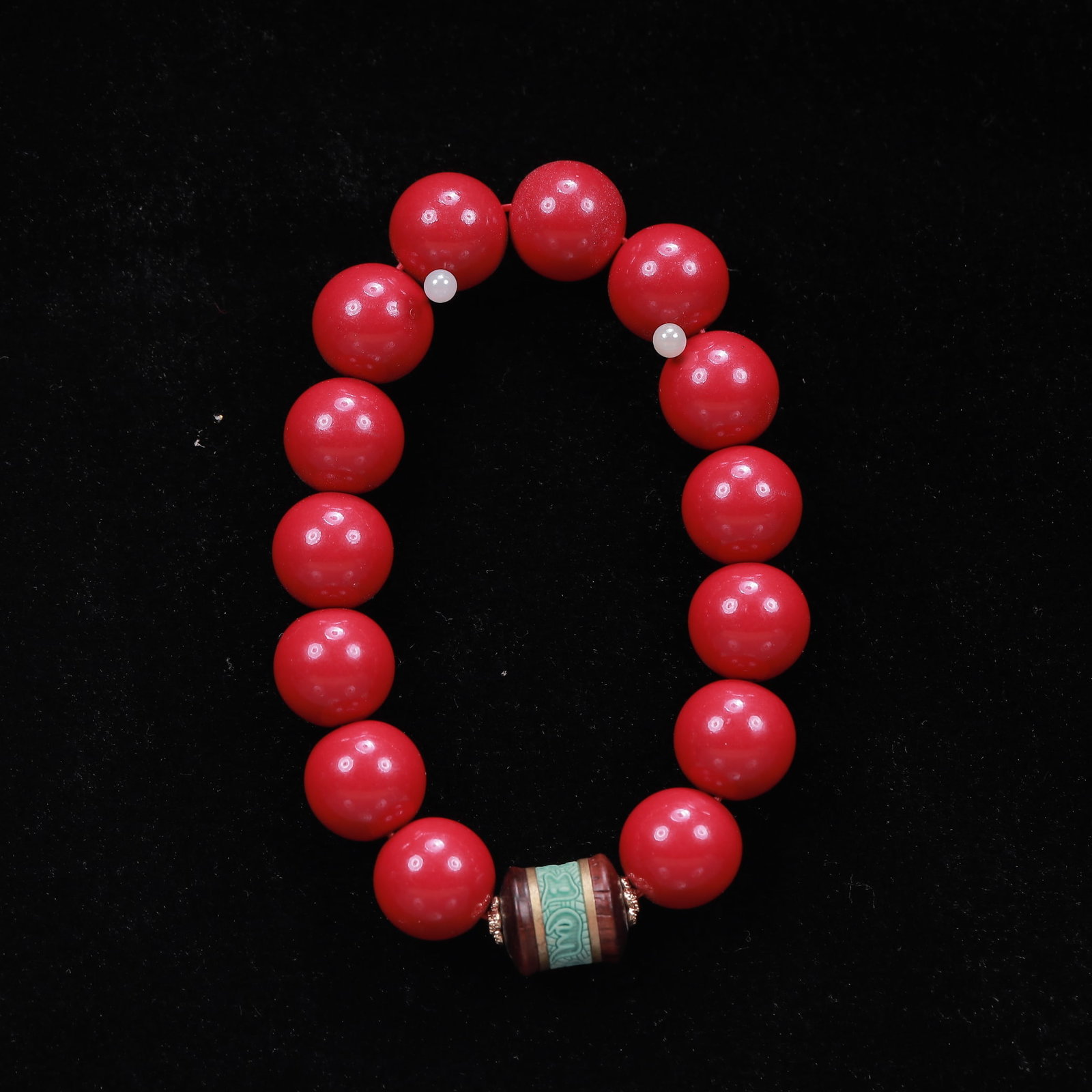 An Exquisite Cinnabar Bracelets: An Exquisite Cinnabar Bracelets, Size:5.1in*14, Weight:74g 朱砂手串