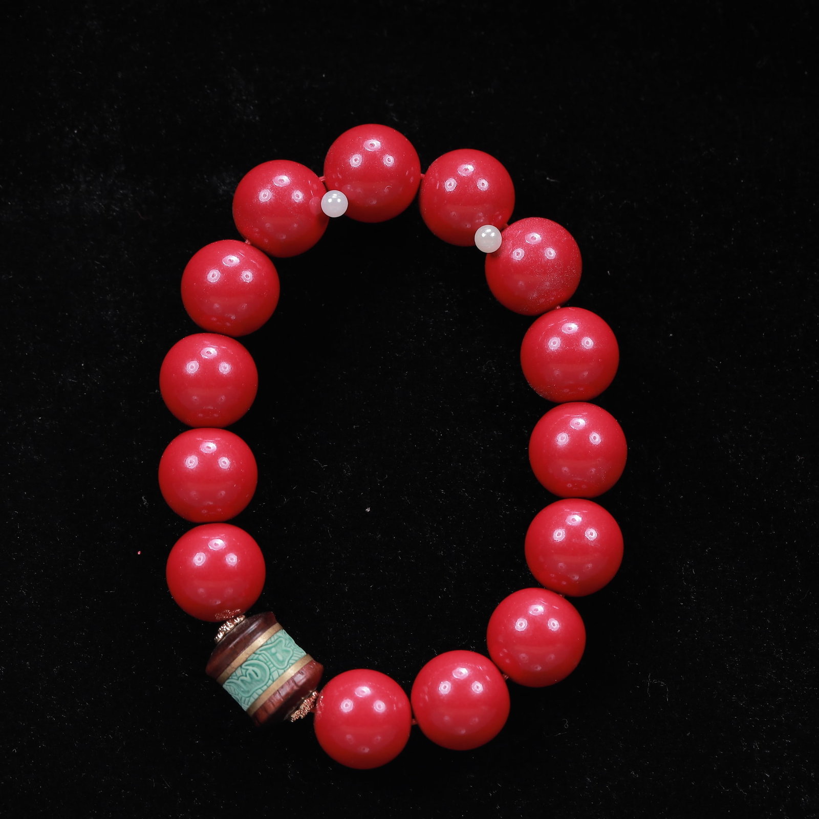 An Exquisite Cinnabar Bracelets - 2