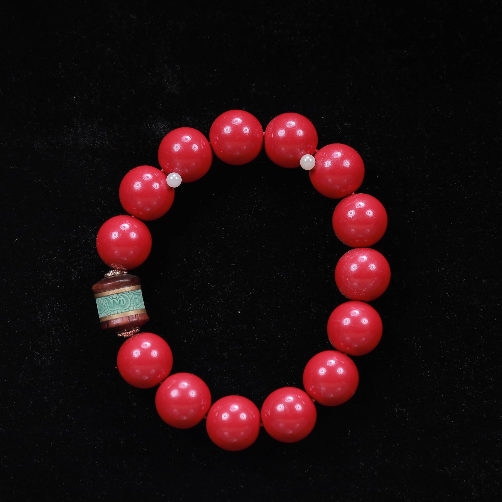 An Exquisite Cinnabar Bracelets - 3