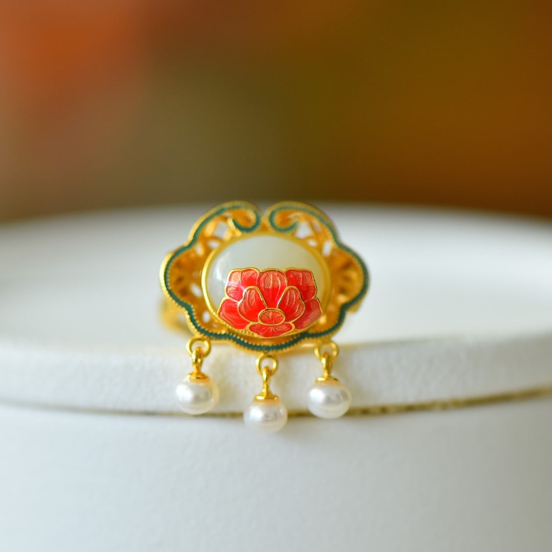 An Exquisite Sterling Silver-Gold Plated Inlaid White Jade Enamel Ring,Inlaid Pearl: An Exquisite Sterling Silver-Gold Plated Inlaid White Jade Enamel Ring,Inlaid Pearl,Size:0.4inx0.5in