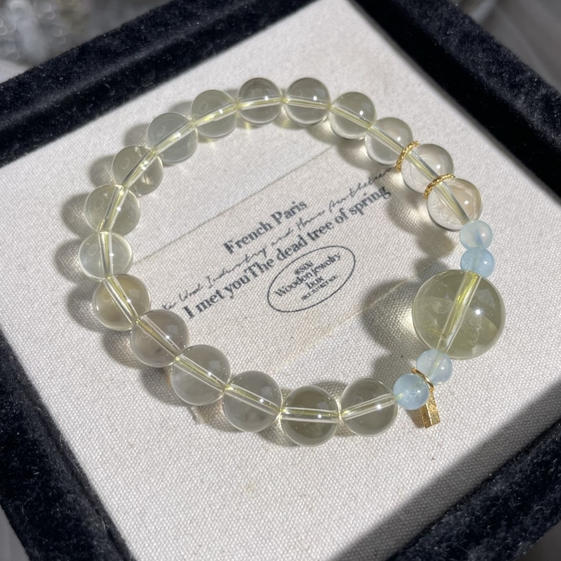 An Exquisite Crystal With Aquamarine Bracelet: An Exquisite Crystal With Aquamarine Bracelet,Size:0.4in 水晶配海蓝宝手串