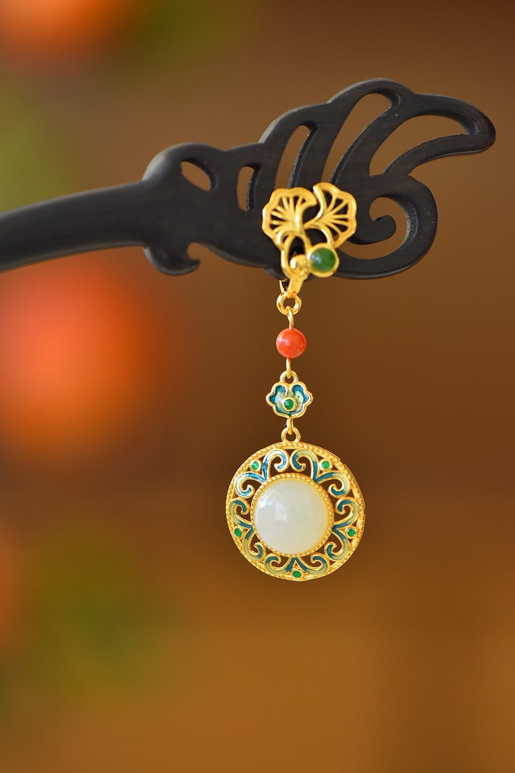 An Exquisite Sterling Silver-Gold Plated Inlaid White Jade Enamel Ebony Hairpin: An Exquisite Sterling Silver-Gold Plated Inlaid White Jade Enamel Ebony Hairpin 纯银镀金镶白玉珐琅黑檀木发簪