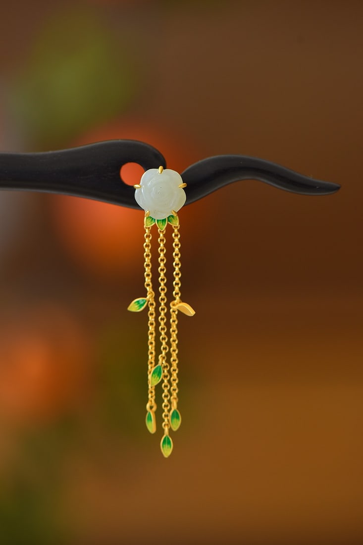 An Exquisite Sterling Silver-Gold Plated Inlaid White Jade Enamel Ebony Hairpin: An Exquisite Sterling Silver-Gold Plated Inlaid White Jade Enamel Ebony Hairpin 纯银镀金镶白玉珐琅黑檀木发簪
