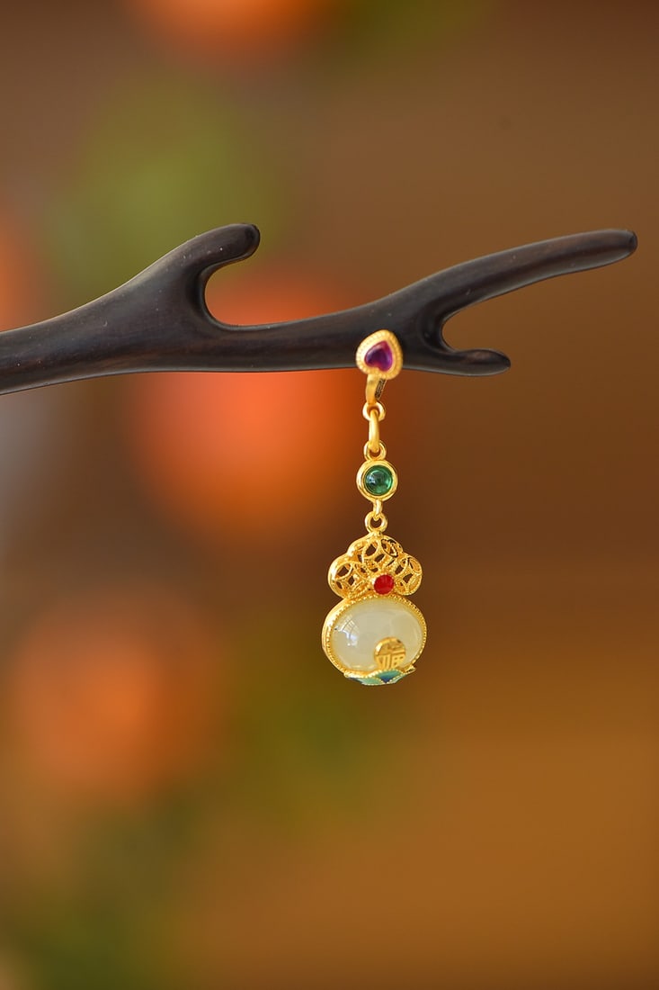 An Exquisite Sterling Silver-Gold Plated Inlaid White Jade Enamel Ebony Hairpin: An Exquisite Sterling Silver-Gold Plated Inlaid White Jade Enamel Ebony Hairpin 纯银镀金镶白玉珐琅黑檀木发簪