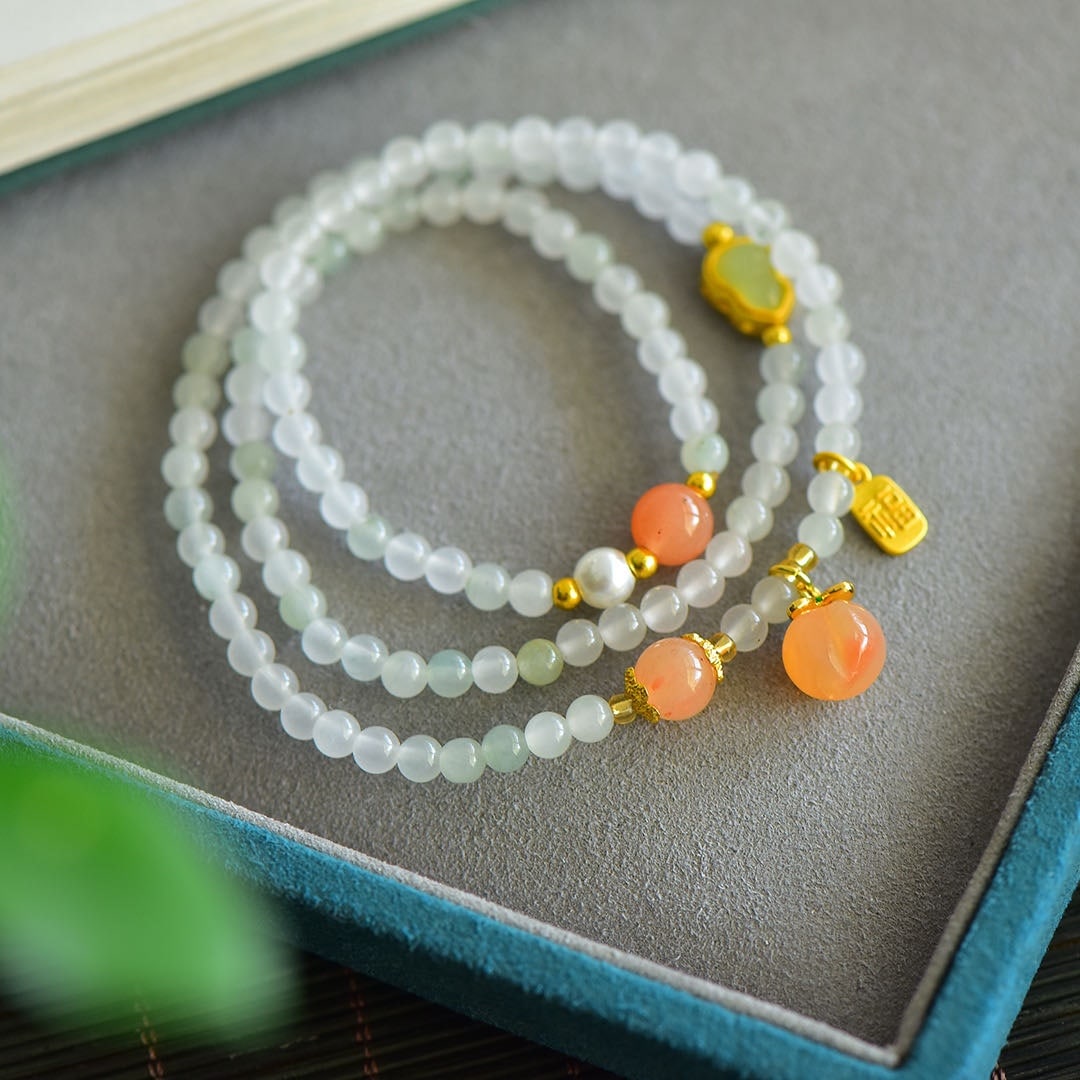 An Exquisite White Jade Bracelet - 2