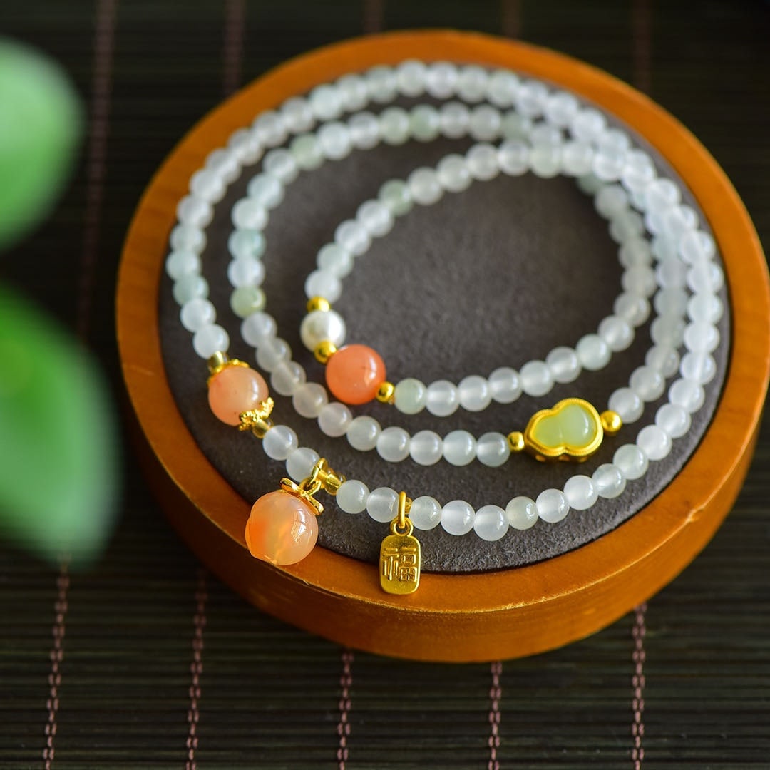 An Exquisite White Jade Bracelet - 4