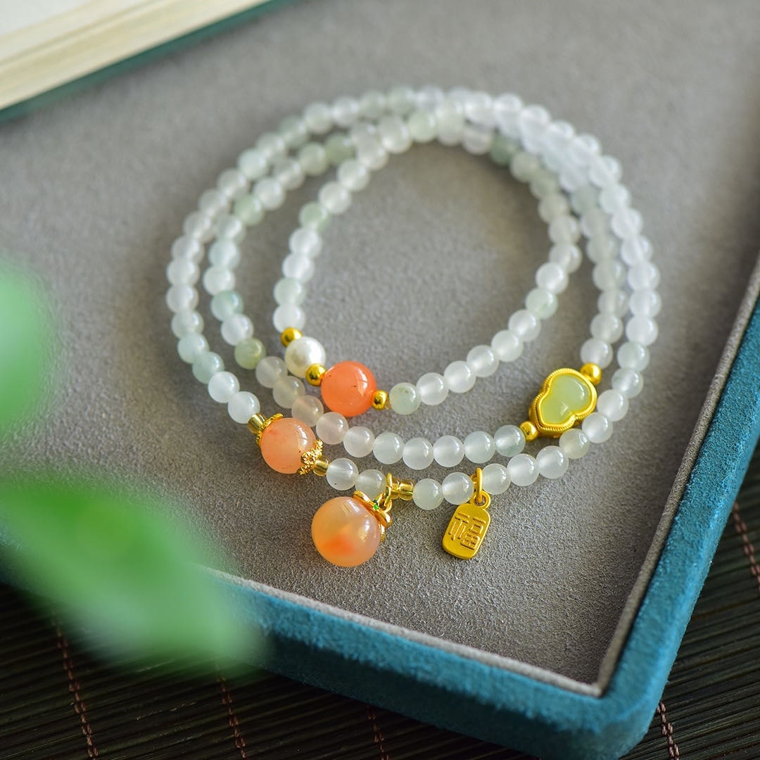 An Exquisite White Jade Bracelet - 5