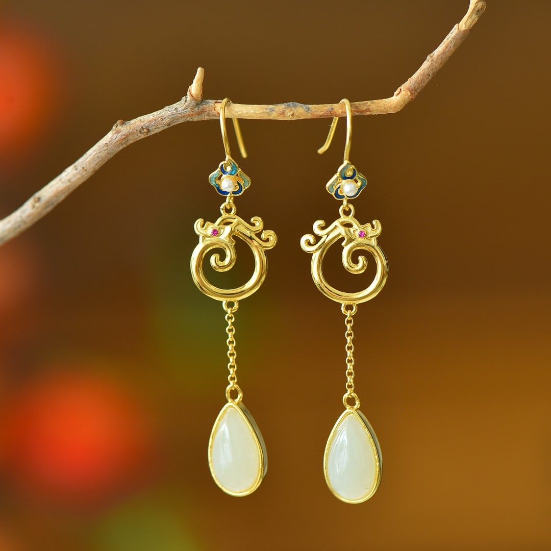 A Pair of Exquisite Sterling Silver-Gold Plated Inlaid White Jade Earrings: A Pair of Exquisite Sterling Silver-Gold Plated Inlaid White Jade Earrings,Size:0.3inx0.6in 一对纯银镀金镶白玉耳环