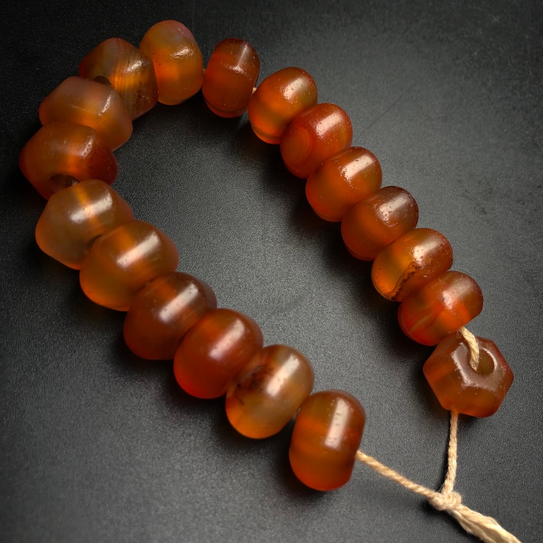 A Precious Agate Bracelets - 5