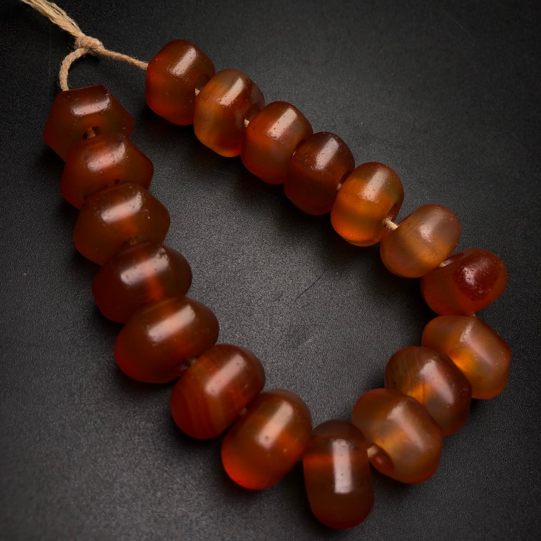 A Precious Agate Bracelets - 7