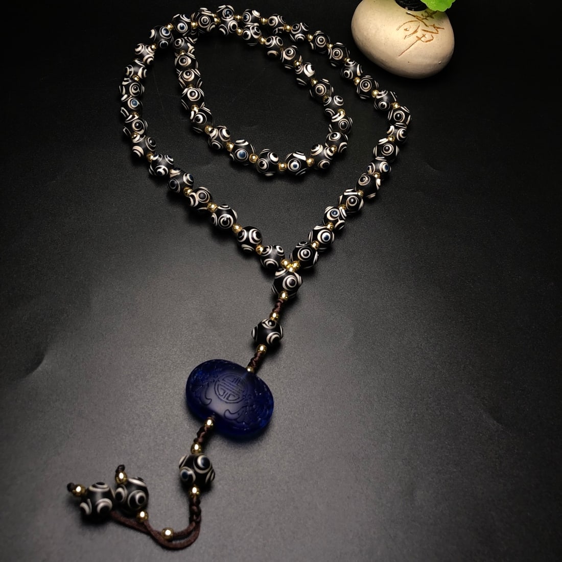 A Precious Glass Necklace: A Precious Glass Necklace,Size:0.4in 琉璃项链