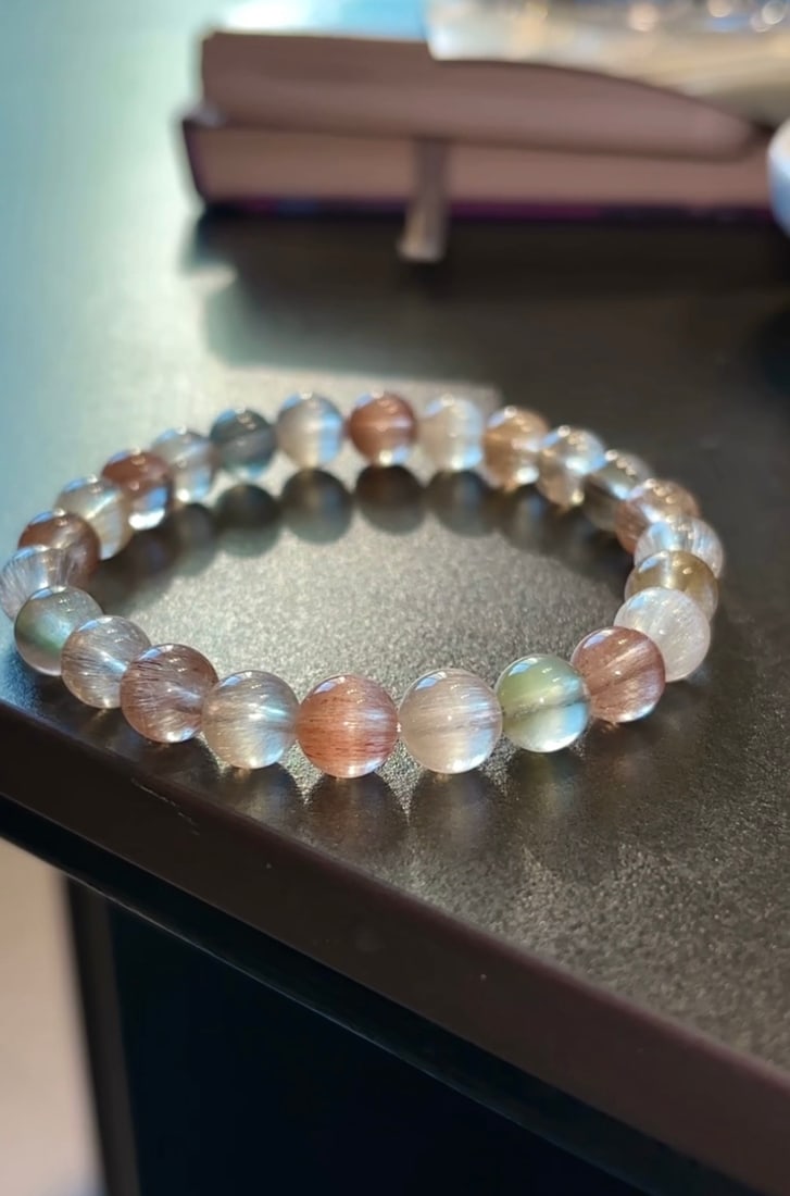 An Exquisite Crystal Bracelet - 2