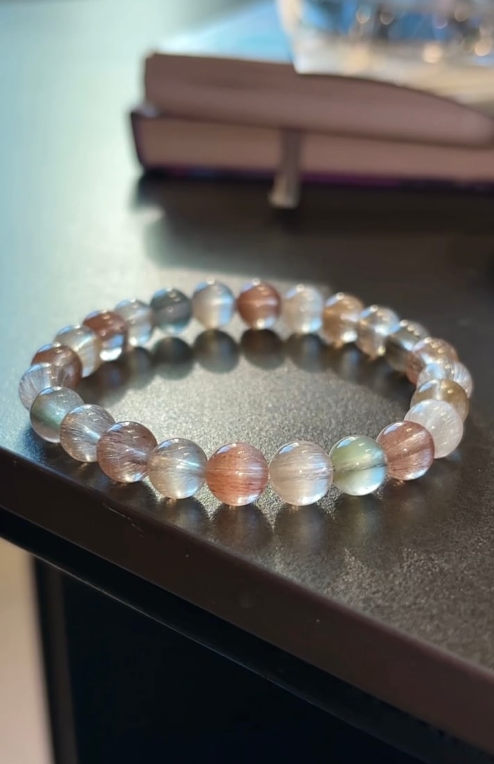 An Exquisite Crystal Bracelet - 3