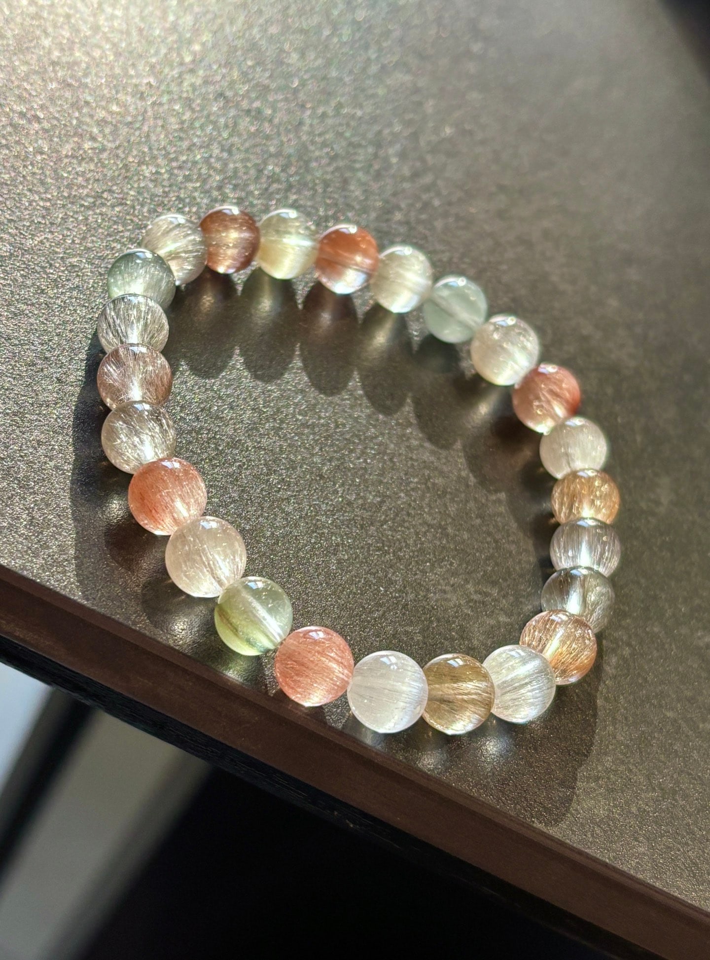 An Exquisite Crystal Bracelet - 4