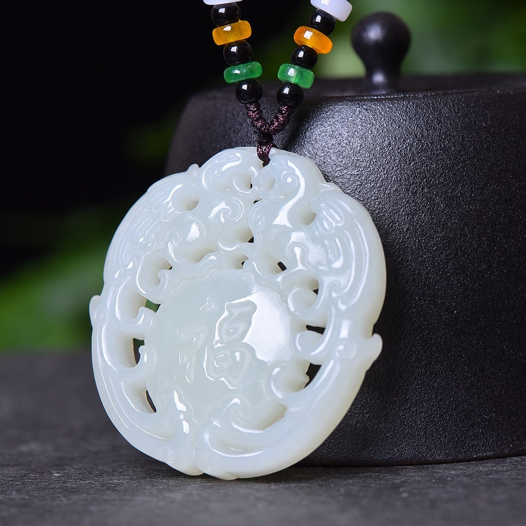An Exquisite White Jade Fu-Character Pattern Pendant - 4