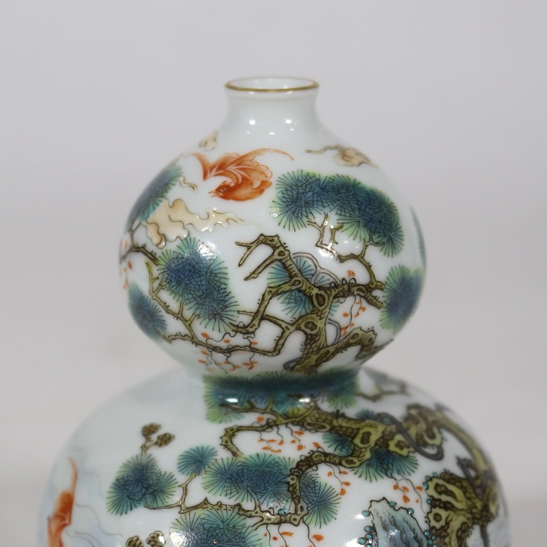 An Exquisite Enamel Pine Pattern Gourd-Shaped Vase - 5