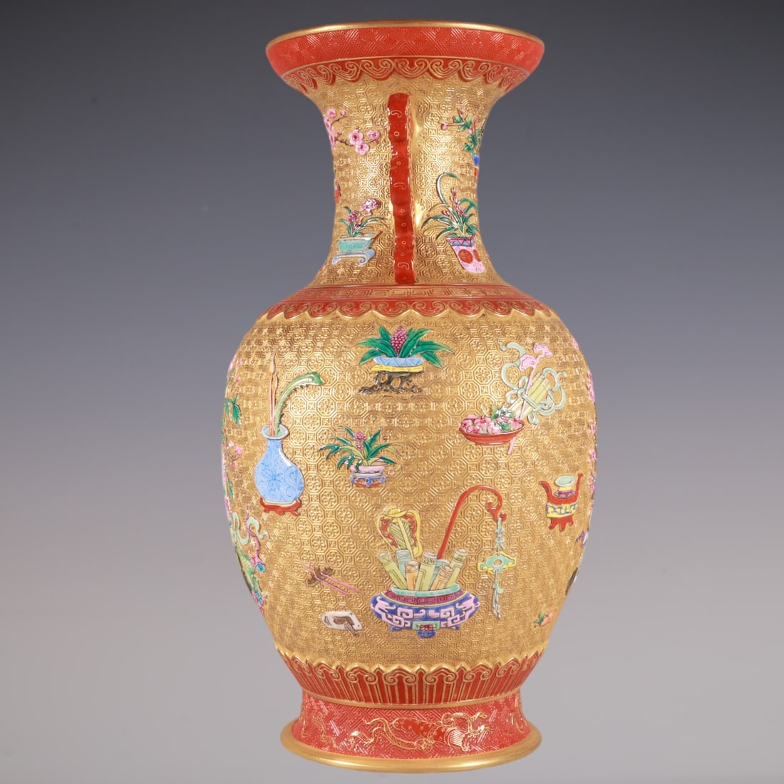 An Exquisite Enamel Flower Pattern Double-Ears Vase - 4