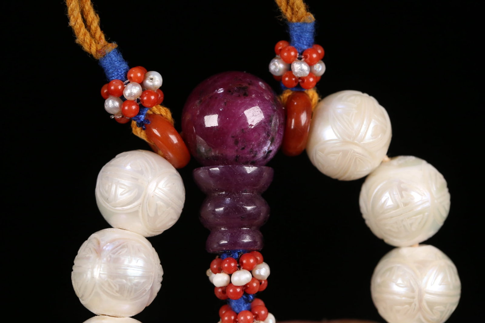 An Exquisite Pearl Bracelets - 5