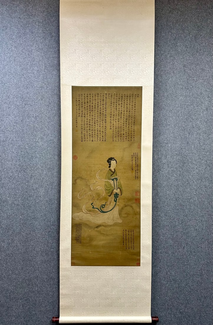 A Chinese Vertical Scroll Ink Painting of Figure on Silk: A Chinese Vertical Scroll Ink Painting of Figure on Silk Wen zhengming Without frame Size:48inx18.5in文徵明湘君 绢本立轴Without frame Size:122cmx4