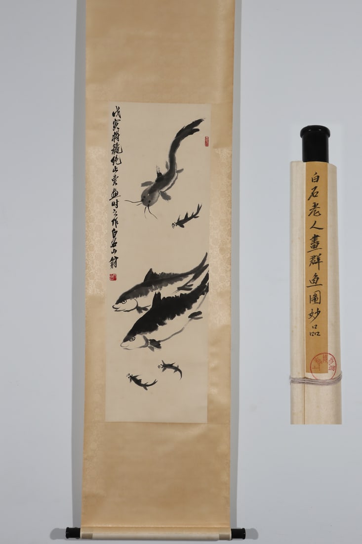 A Chinese Vertical Scroll Ink Painting of Fish on Paper: A Chinese Vertical Scroll Ink Painting of Fish on Paper Qi baishi Without frame Size:40.6inx13in齐白石作群鱼圖軸 纸本立轴Without