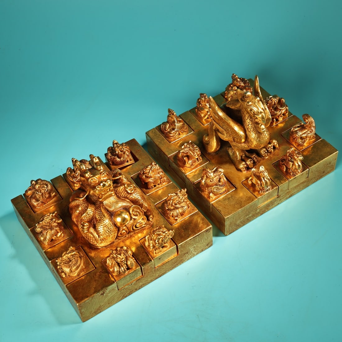 A Pair of Exquisite Gilt Bronze Auspicious Beast Seal (1 of 20)