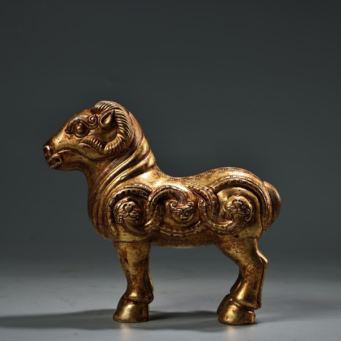 An Exquisite Gilt Bronze Sheep Ornament: An Exquisite Gilt Bronze Sheep Ornament Qing Dynasty, China Size:4.3inx4.7inx1.6in Weight:360g铜鎏金羊摆件 中国清代 Size:11cmx12cmx4cm Weigh