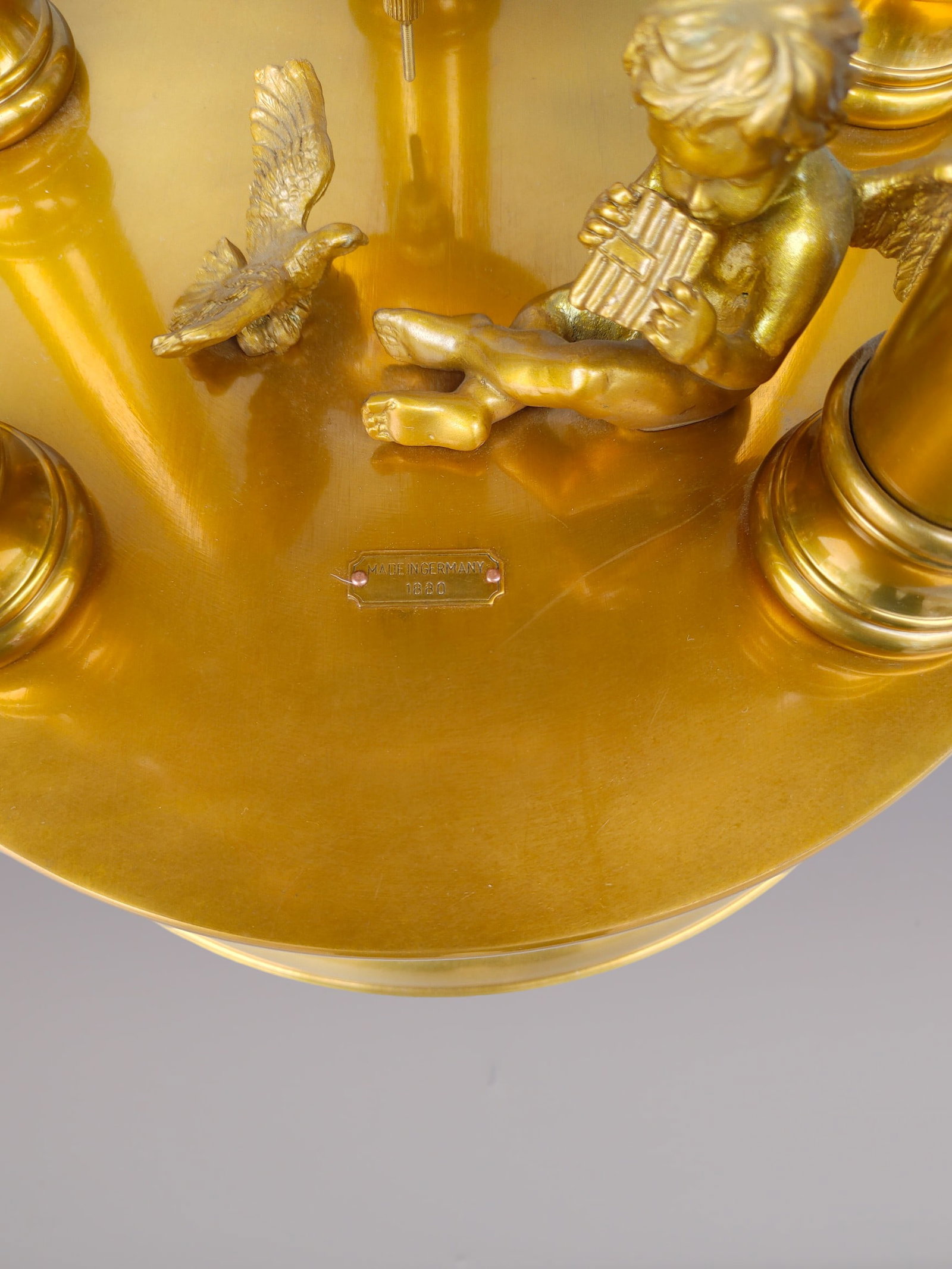 An Exquisite Gilt Bronze Clock - 8
