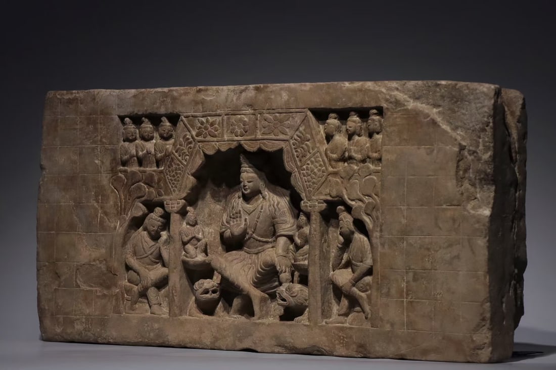An Exquisite Limestone Niche - 3