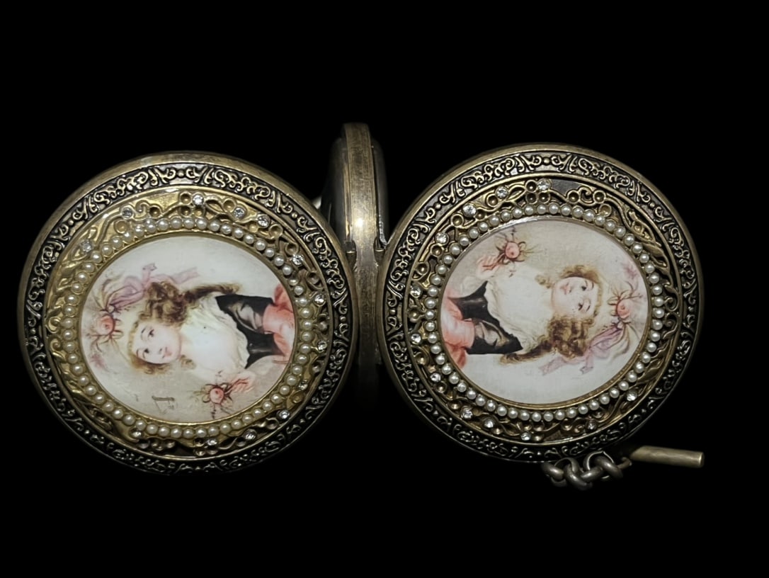 An Exquisite Bronze Figure Pattern Pocket watch - 4