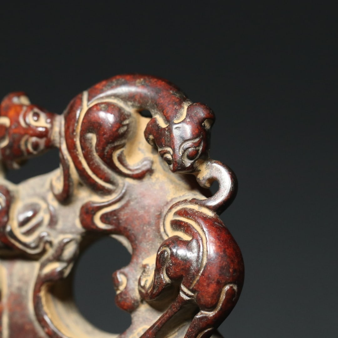 An Exquisite White Jade Dragon Pattern Pendant - 5