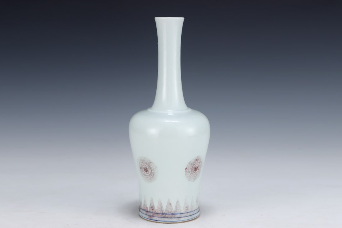 An Exquisite Underglaze-Red Vase - 4
