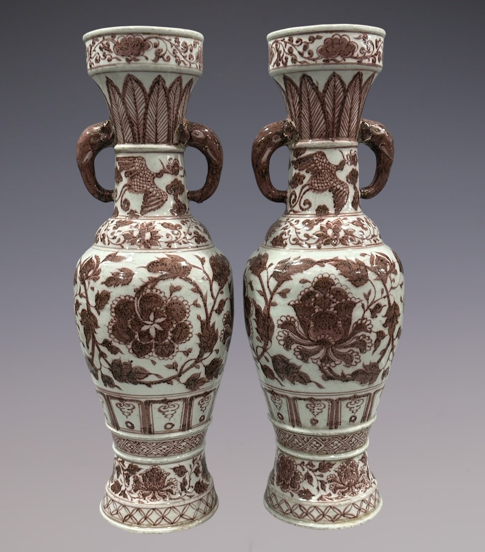 An Exquisite Blue and White Underglaze-Red Lotus Pattern Phoenix Pattern Double-Ears Vase: An Exquisite Blue and White Underglaze-Red Lotus Pattern Phoenix Pattern Double-Ears Vase Yuan Dynasty, China Size:23.2in青花釉里红缠枝莲纹象
