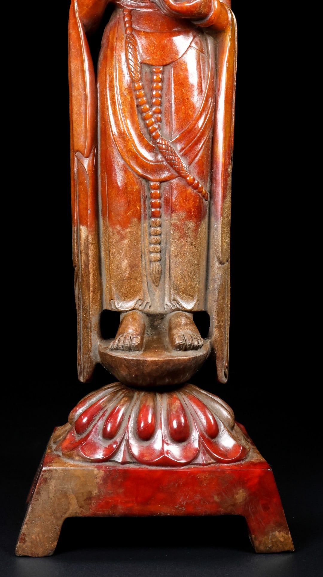 An Exquisite White Jade Buddha Statue - 3