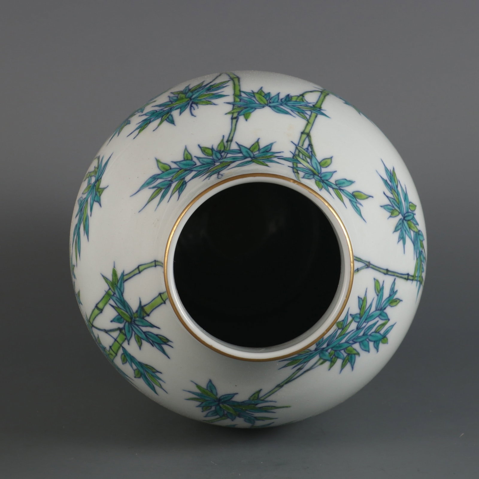 An Exquisite Doucai Bamboo Pattern Vase - 7