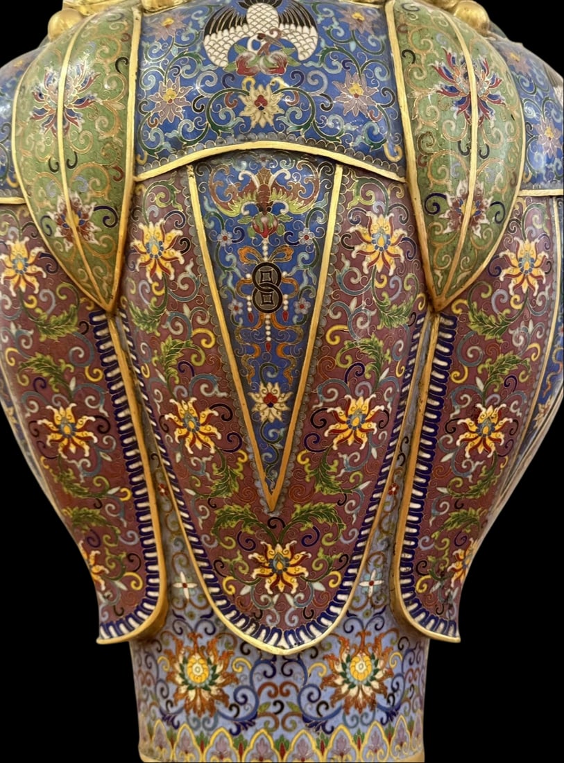 An Exquisite Cloisonne Lotus Pattern Crane Pattern Vase - 4