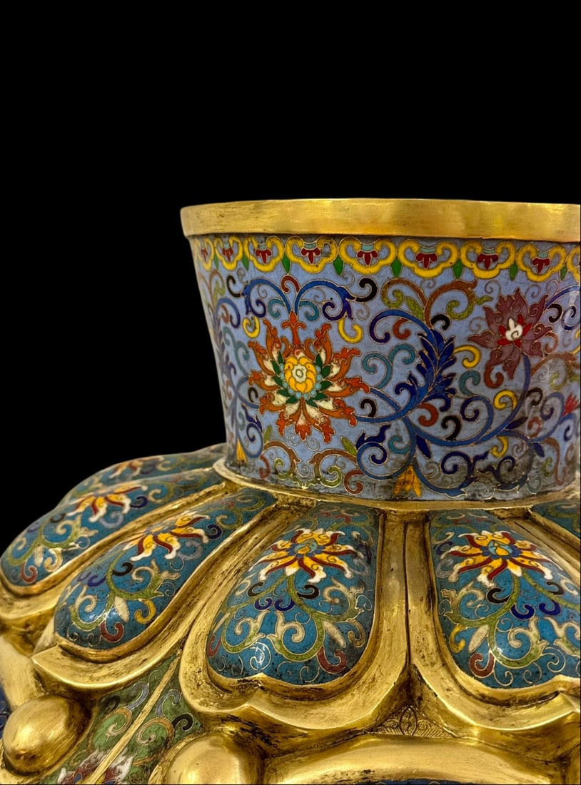 An Exquisite Cloisonne Lotus Pattern Crane Pattern Vase - 7